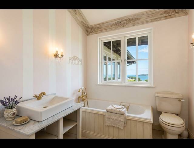 4 BEDROOM HOUSE FOR SALE IN WESTRIDGE